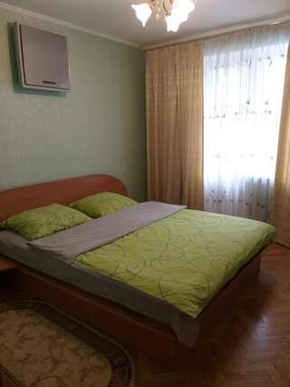 Апартаменты Apartment on Patriarkha Mstyslava Skrypnyka Street Киев Апартаменты с 2 спальнями-18