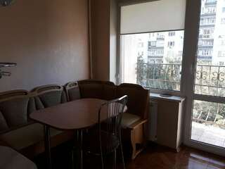 Апартаменты Apartment on Patriarkha Mstyslava Skrypnyka Street Киев Апартаменты с 2 спальнями-5